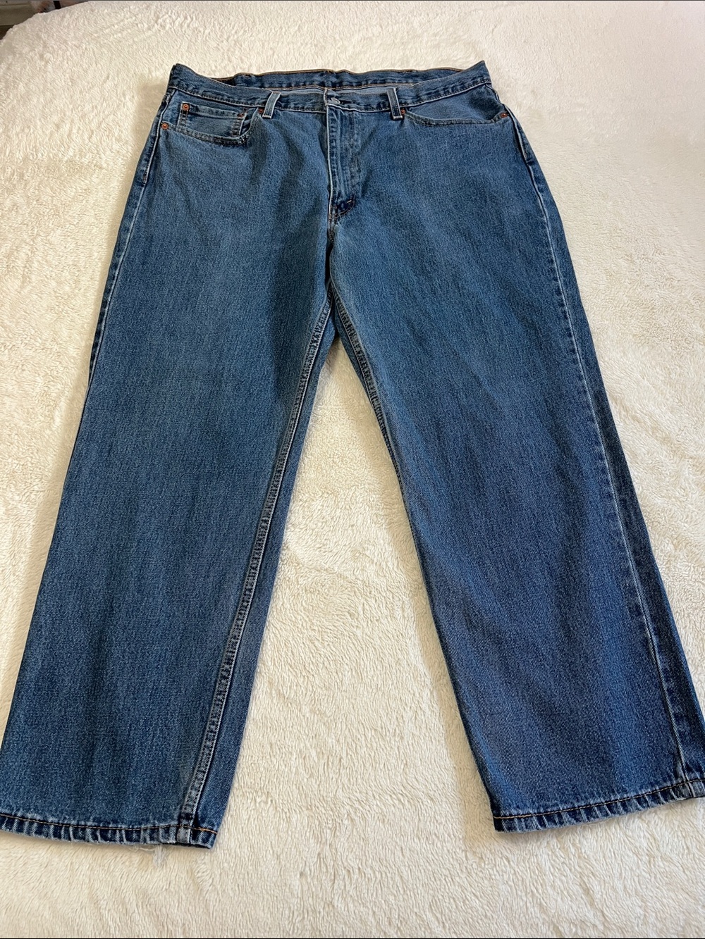 Levi’s Men’s Classic 550 Blue Straight-Leg Jeans. Size 40x30